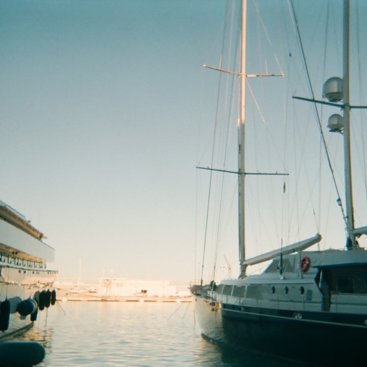 background_image